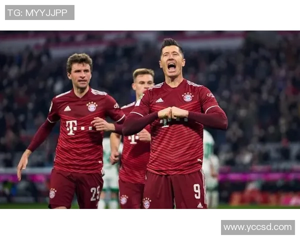 莱万重返德甲对阵拜仁引发球迷愤怒纷纷嘘声表示失望与背叛