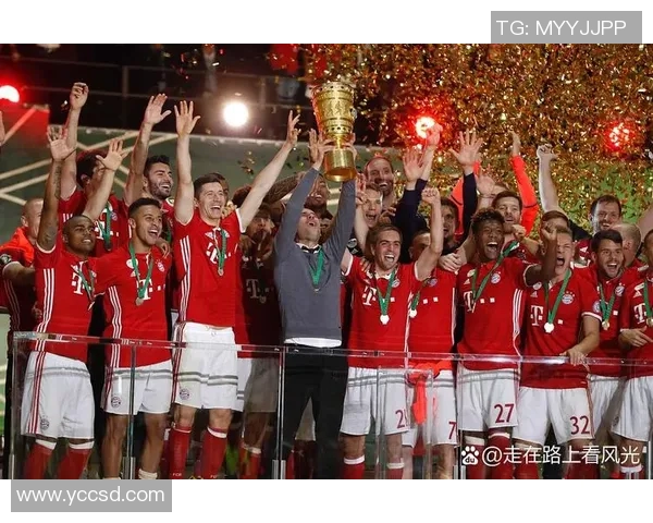 曼联迎战员瓤枷球队全力争胜展现强大实力与团队合作精神