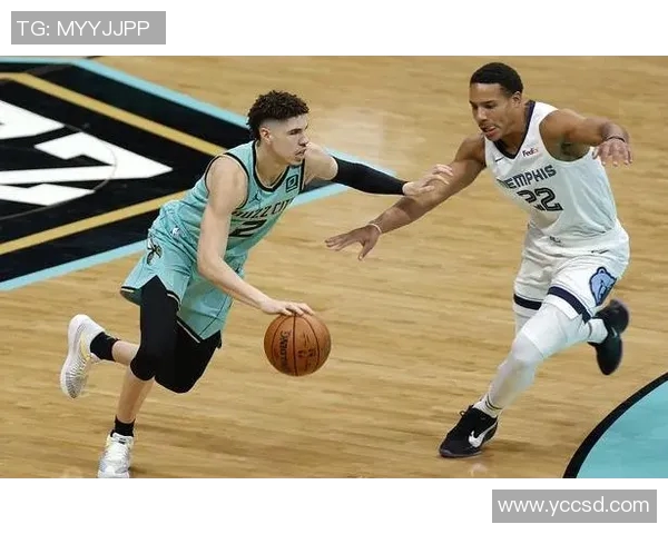 灰熊与山猫精彩对决全场录像回放及精彩瞬间分析